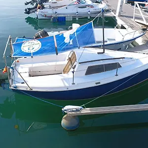  Botel Lanza Boat